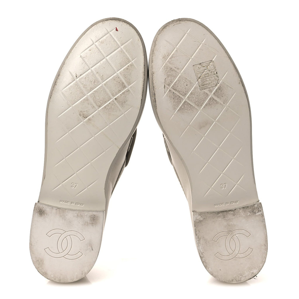 Lambskin Quilted CC Turnlock Loafers 37 Grey