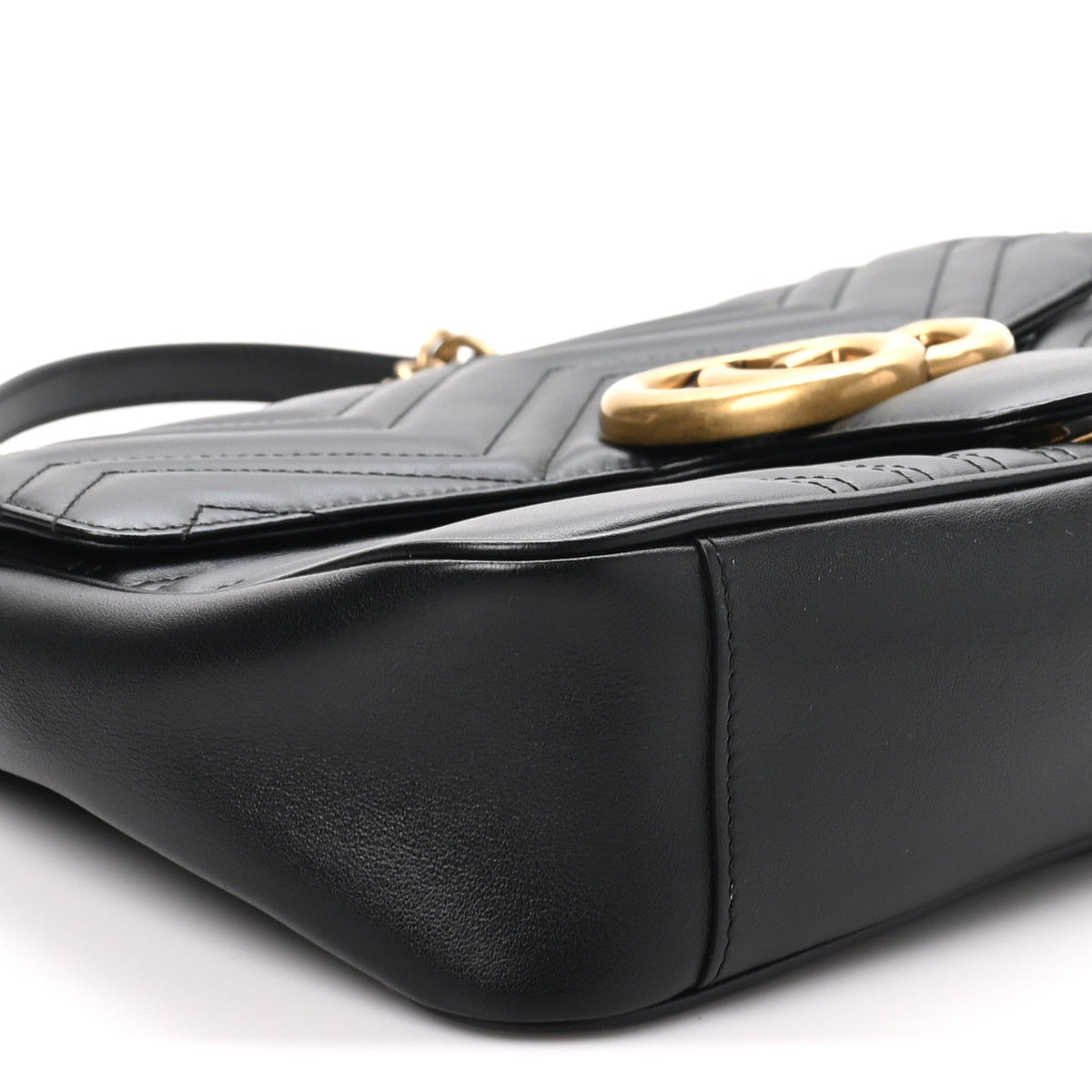 Calfskin Matelasse Medium GG Marmont Shoulder Bag Black