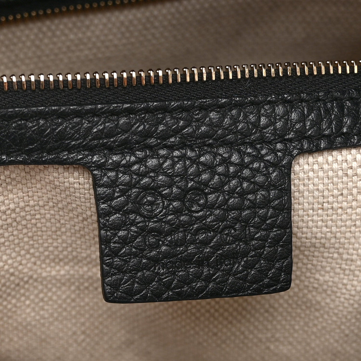 Pebbled Calfskin Large Soho Hobo Black