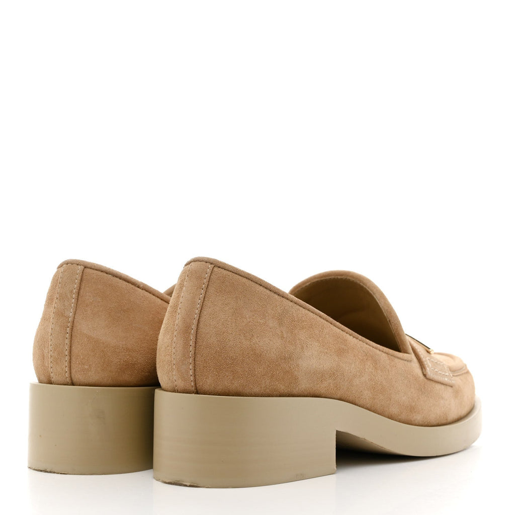 Suede Metal CC Mocassin Loafers 37 Beige