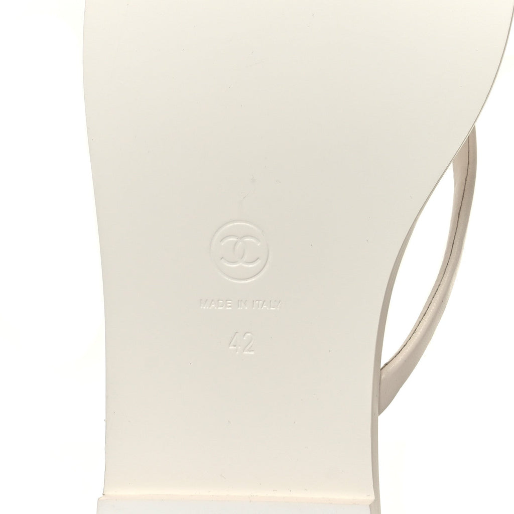 Goatskin CC Times Square Thong Sandals 42 White