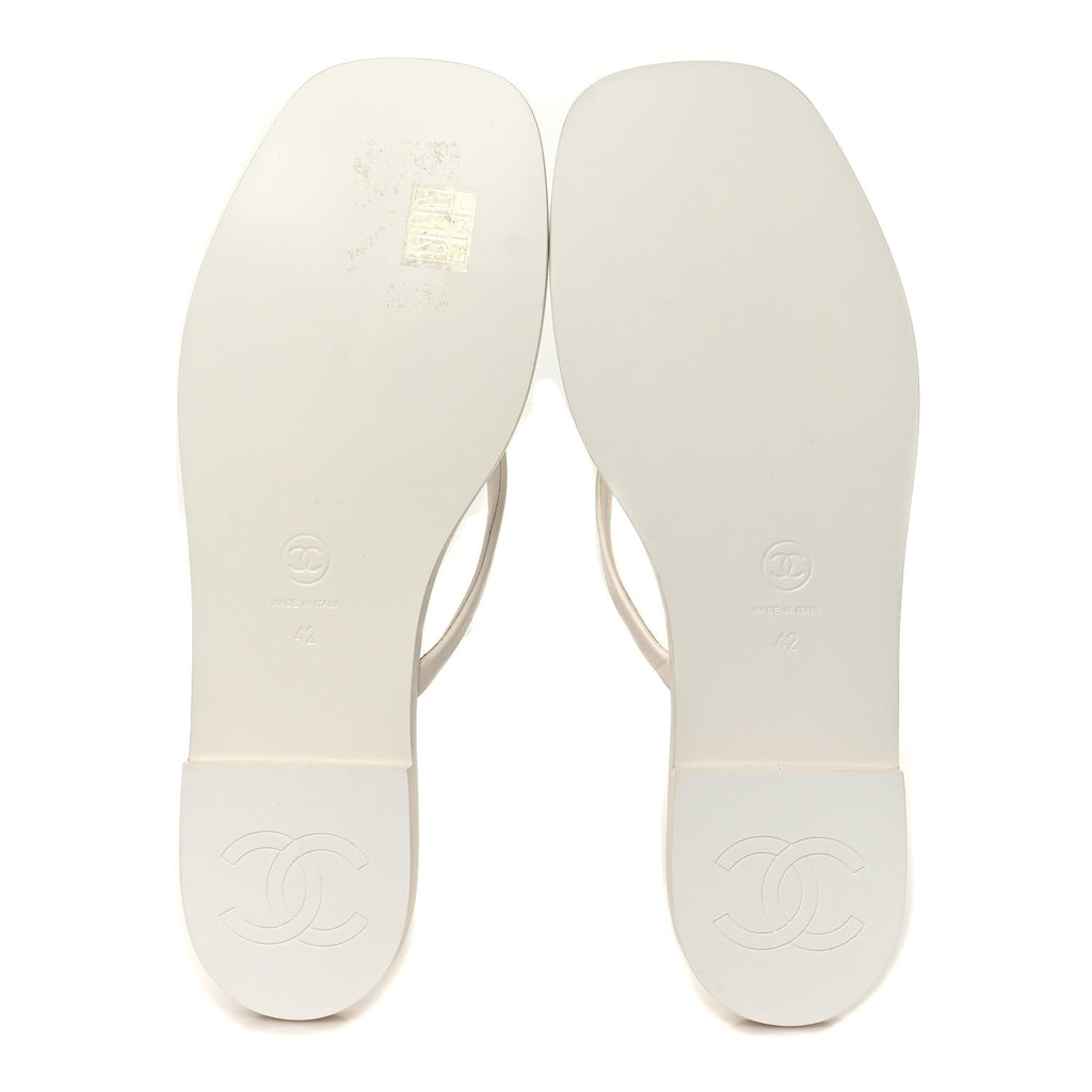 Goatskin CC Times Square Thong Sandals 42 White