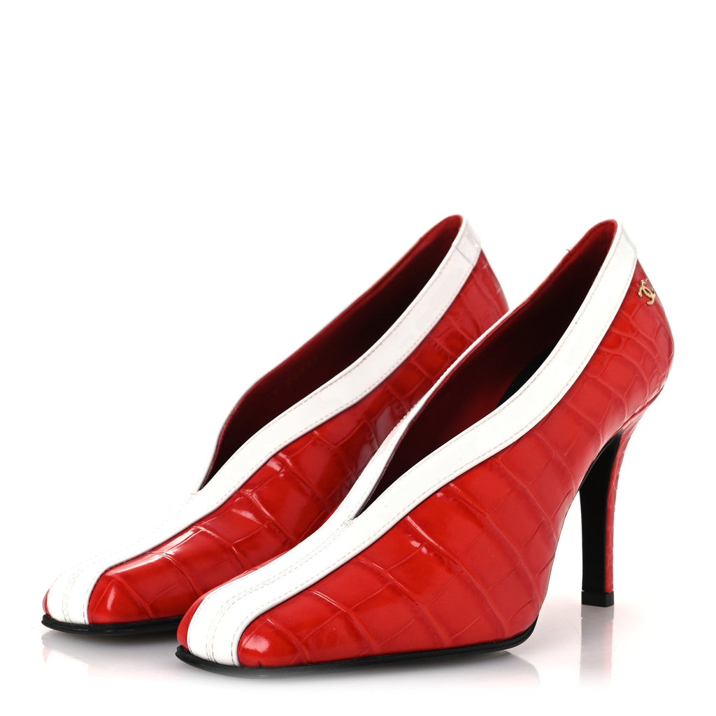 Crocodile Embossed Patent Calfskin Pumps 36.5 Coral White