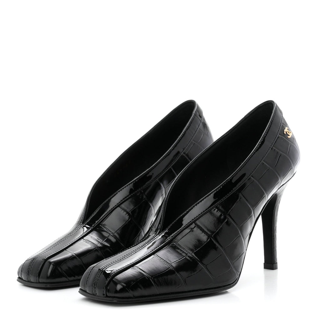 Crocodile Embossed Patent Calfskin Pumps 38.5 Black