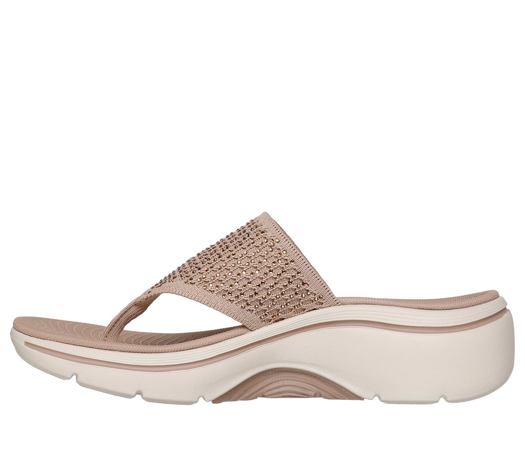 Martha Stewart: GO WALK Arch Fit 2.0 - Illuminating