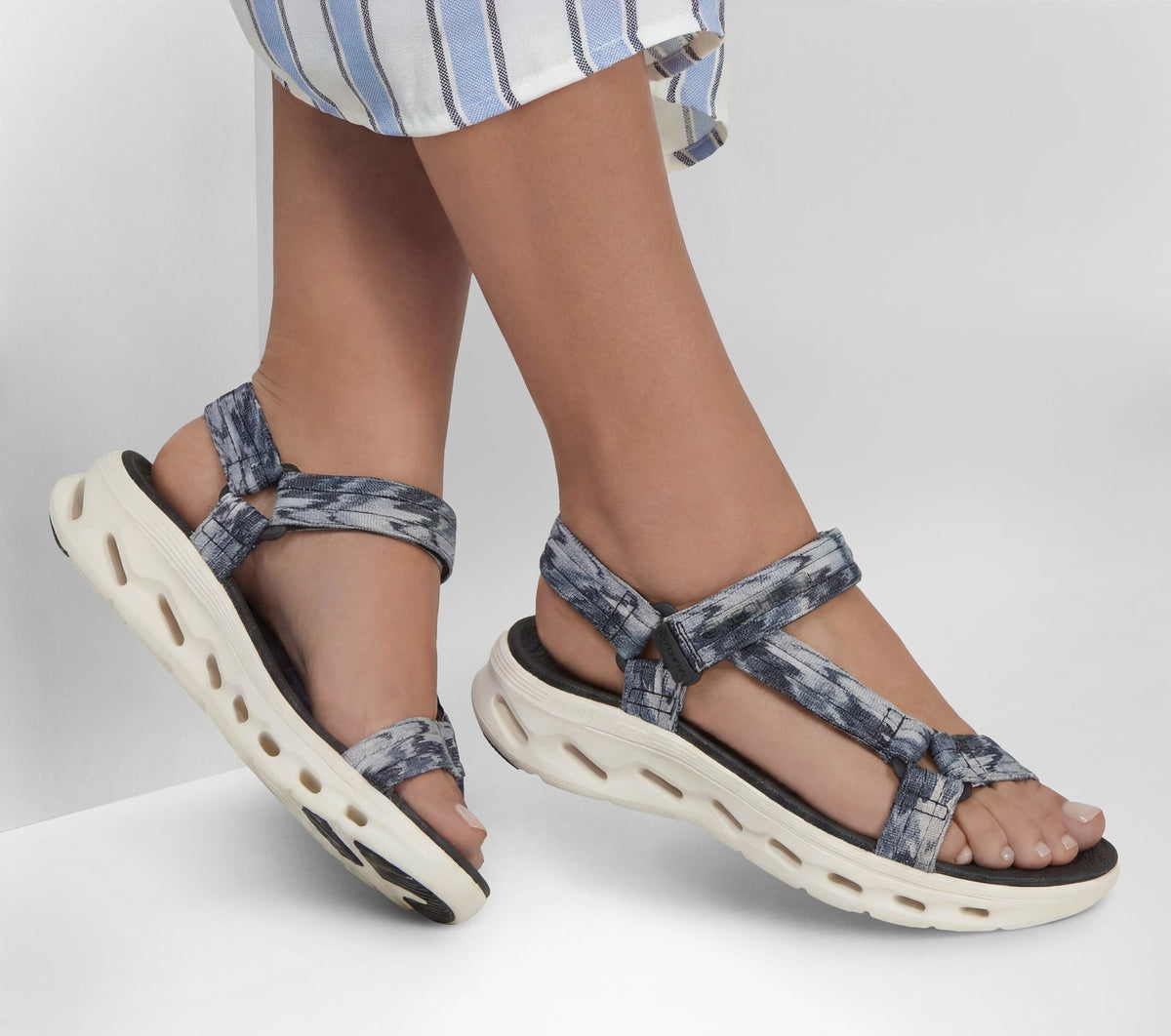 GO WALK Glide-Step 2.0 Sandal - Ava