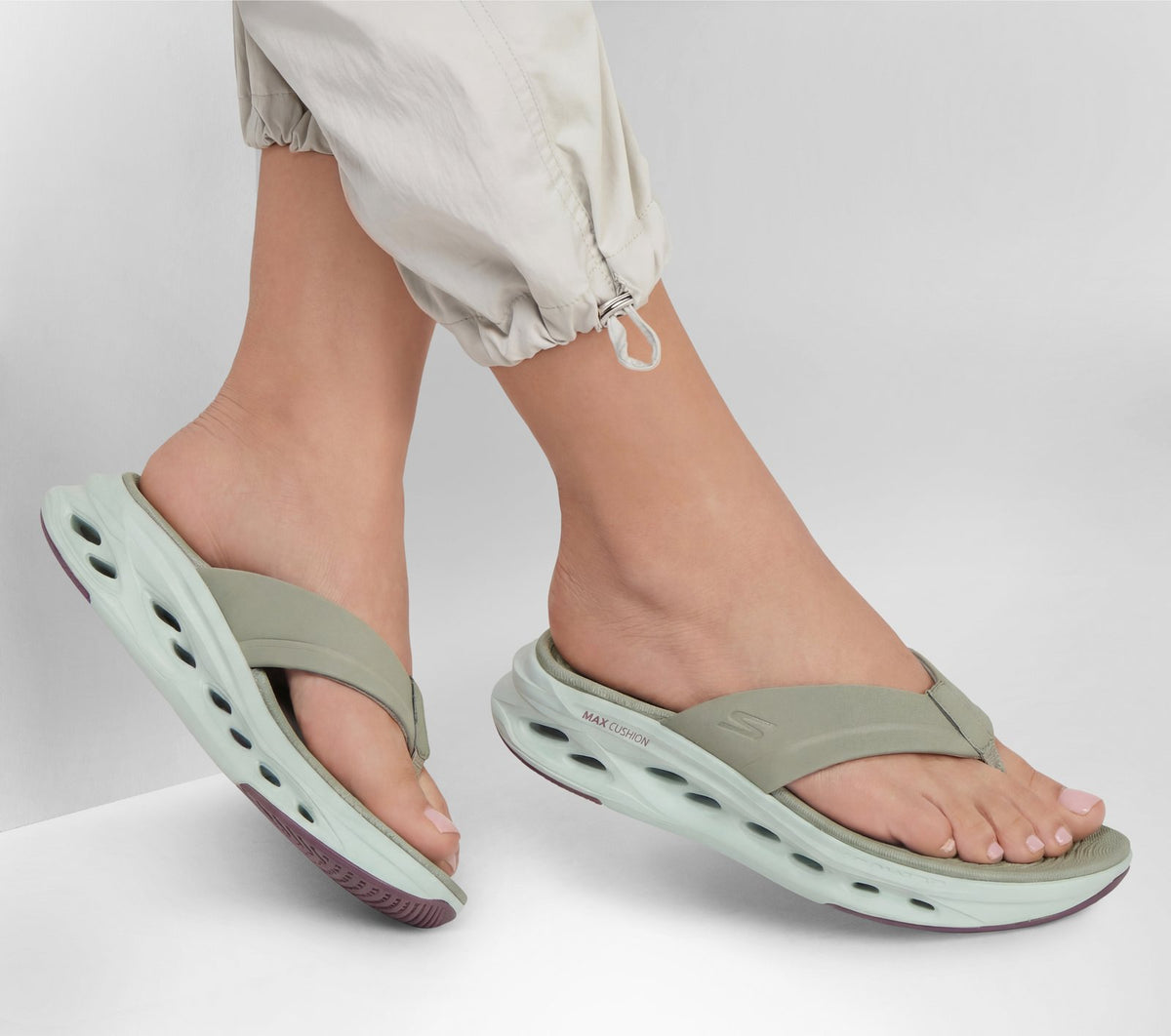 Max Cushioning Glide-Step Sandal - Audra