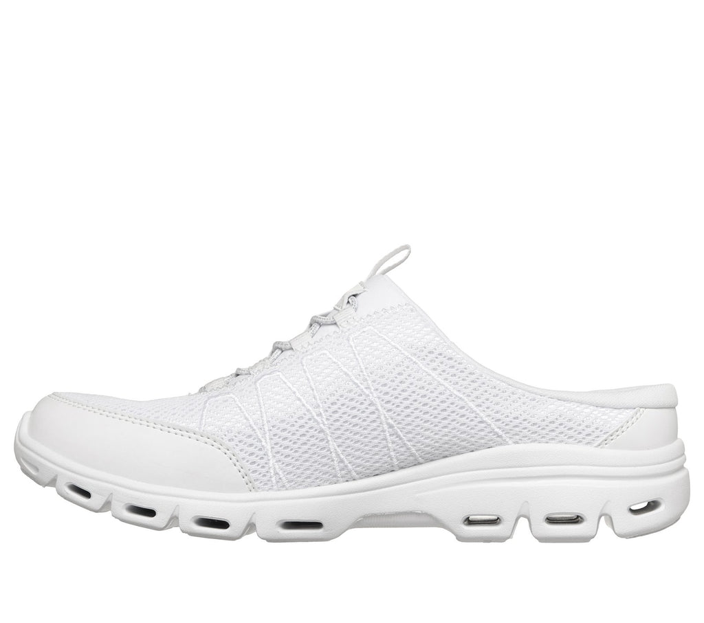Relaxed Fit: Glide-Step Comfort