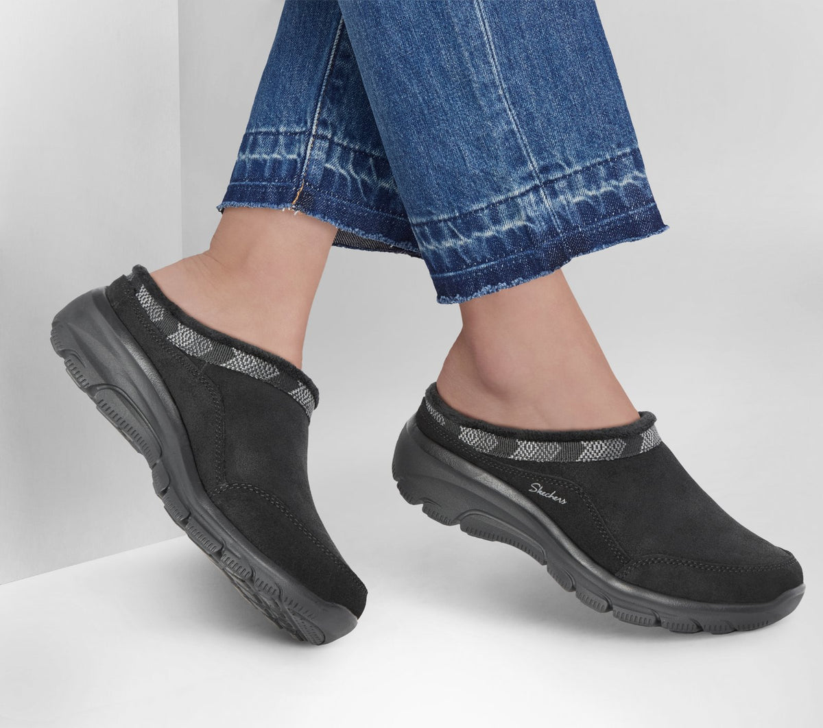 Relaxed Fit: Easy Going - Seasonal Grace