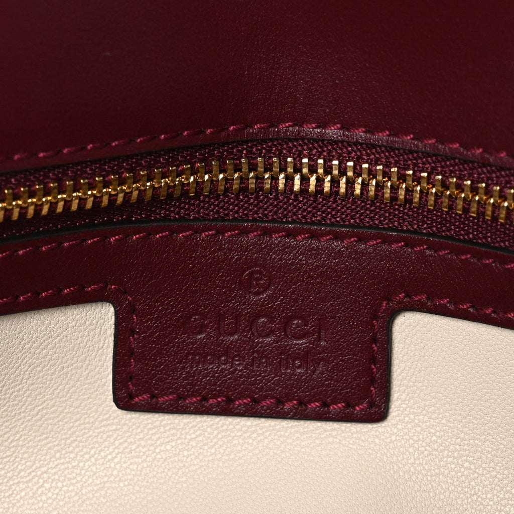 Calfskin Matelasse Medium GG Marmont Shoulder Bag Rosso Ancora Red