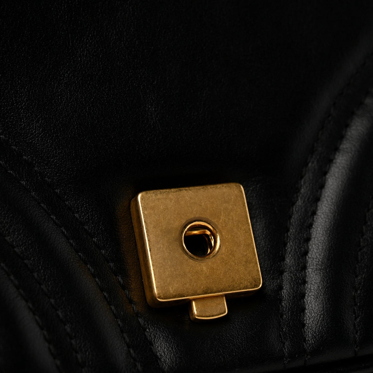 Calfskin Matelasse Mini GG Marmont Shoulder Bag Black