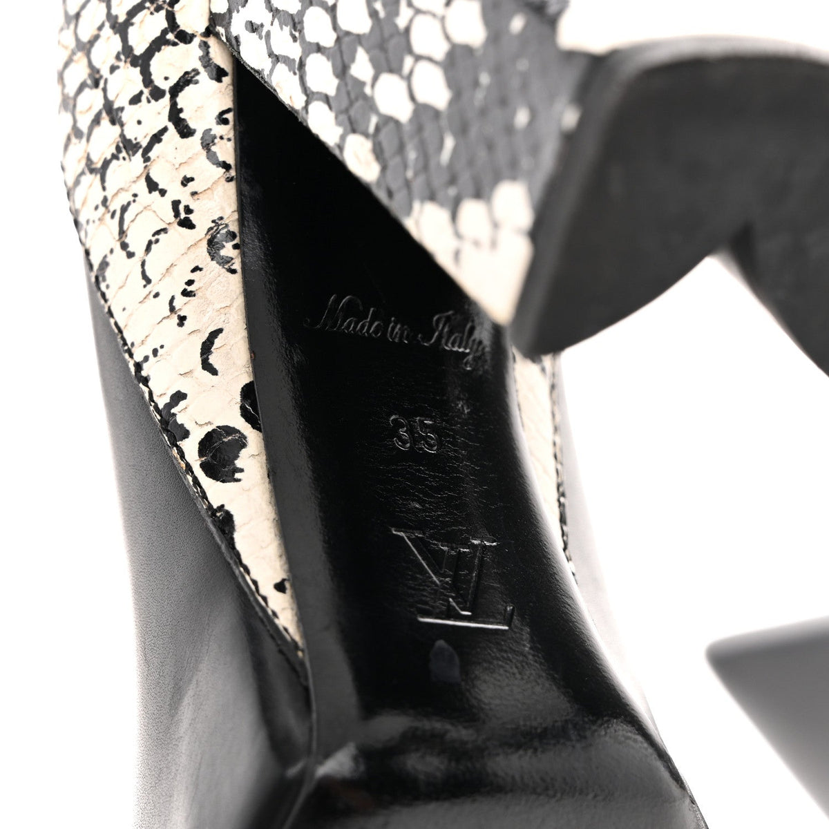 Calfskin Snakeskin Embossed Matchmake Pumps 35 Black White