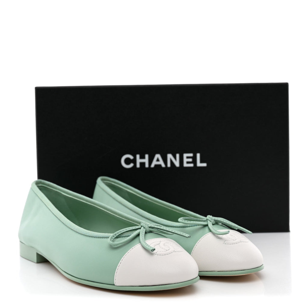Lambskin CC Cap Toe Ballerina Flats  36.5 Light Green White