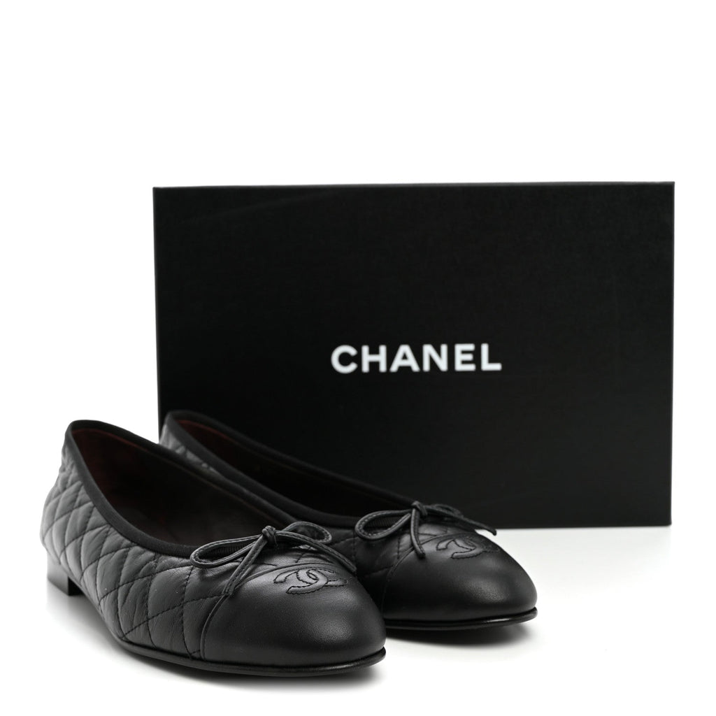 Aged Calfskin Quilted CC Cap Toe Ballerina Flats 41 Black