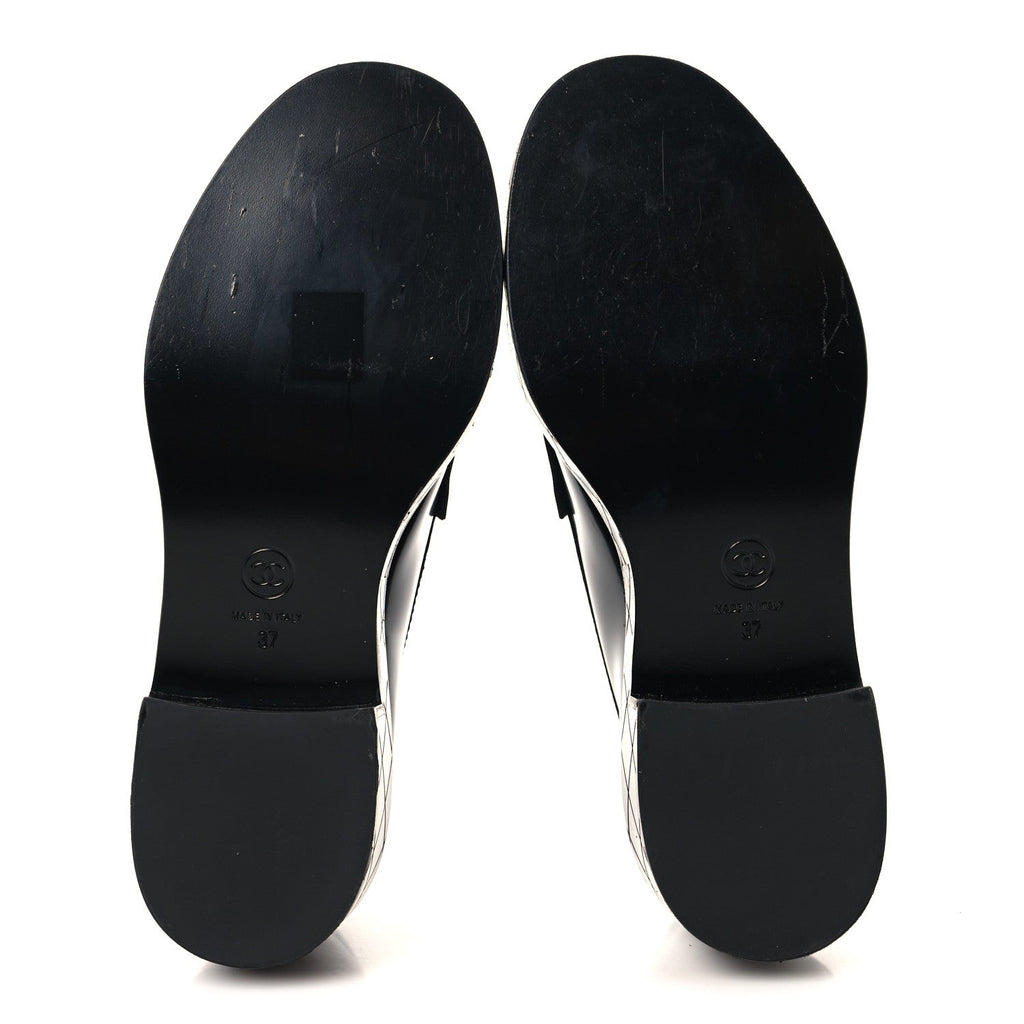 Shiny Calfskin Quilted CC Mocassin Loafers 37 Black