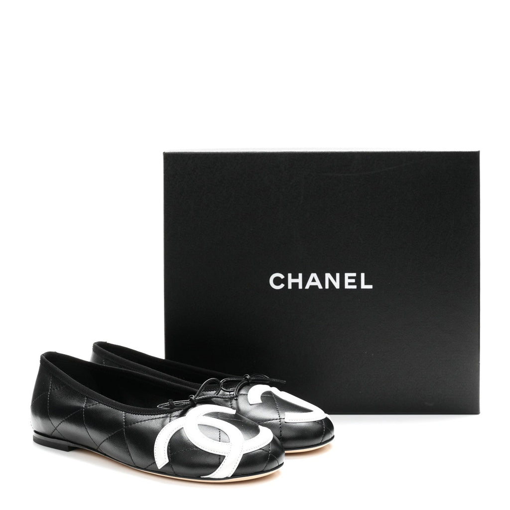 Lambskin Quilted CC Cambon Ballet Flats 38.5 Black White