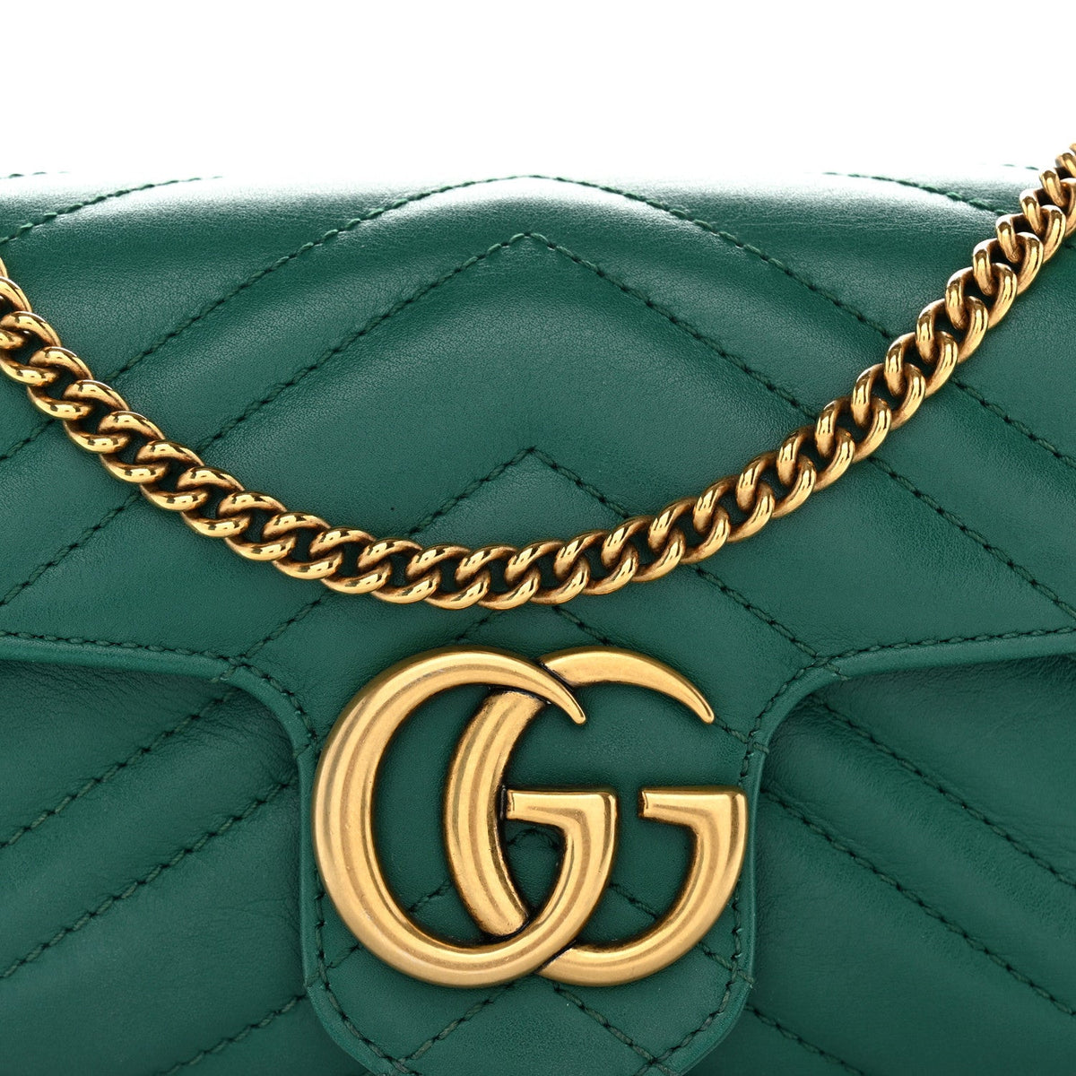 Calfskin Matelasse Super Mini GG Marmont Shoulder Bag Emerald Green