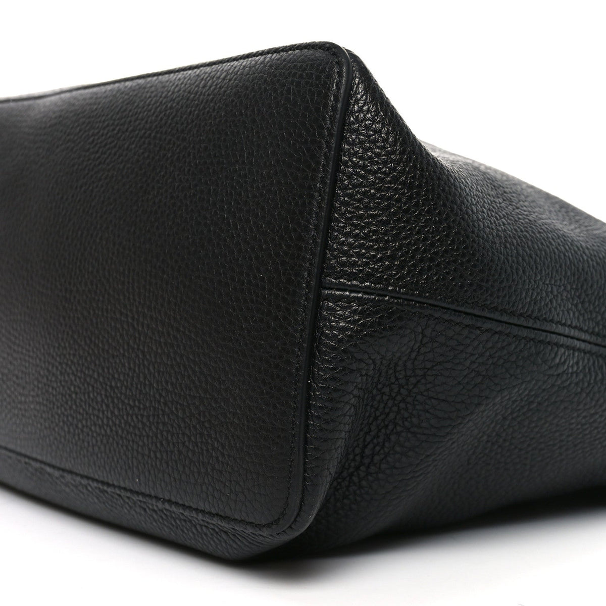 Pebbled Calfskin Large Soho Hobo Black