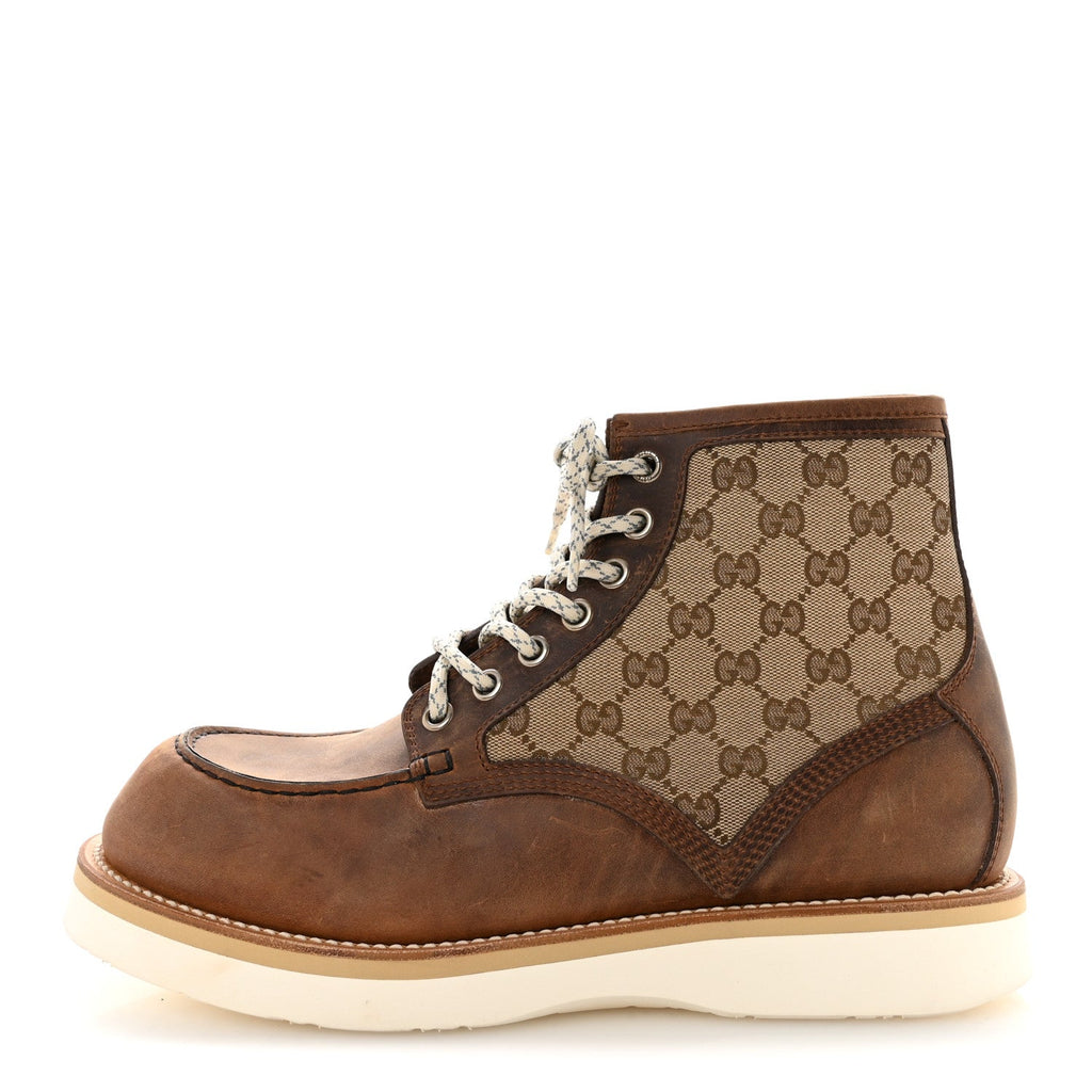 Garrett Calfskin Monogram Mens Ala Boots 10.5 Beige Ebony Cuir