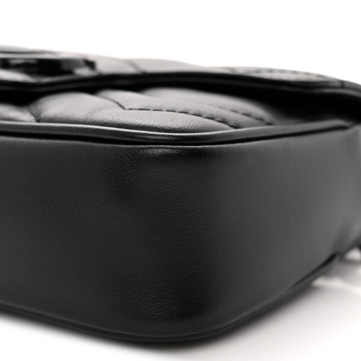 Calfskin Matelasse Monochrome GG Marmont Chain Belt Bag Black