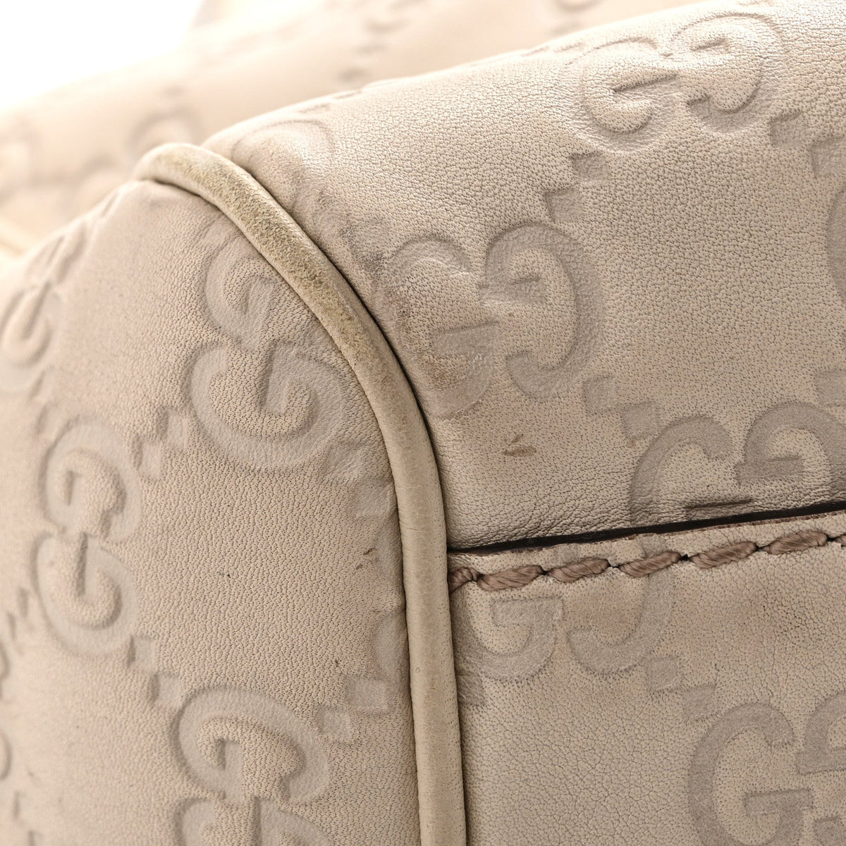 Guccissima Medium Sukey Tote Mystic White