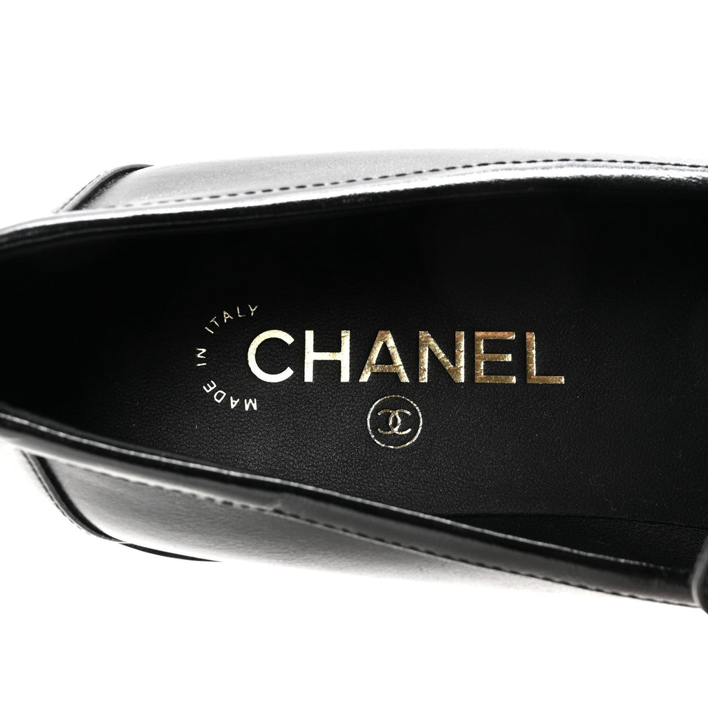 Shiny Calfskin CC Mocassin Loafers 38.5 Black