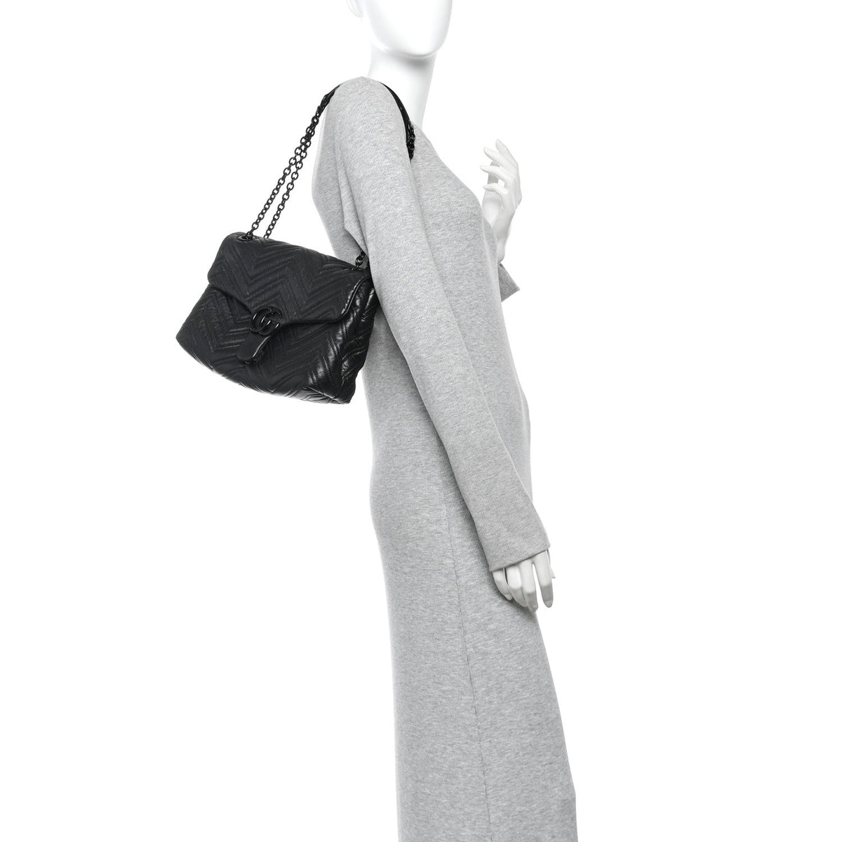 Soft Calfskin Matelasse Monochrome Medium GG Marmont Shoulder Bag Black