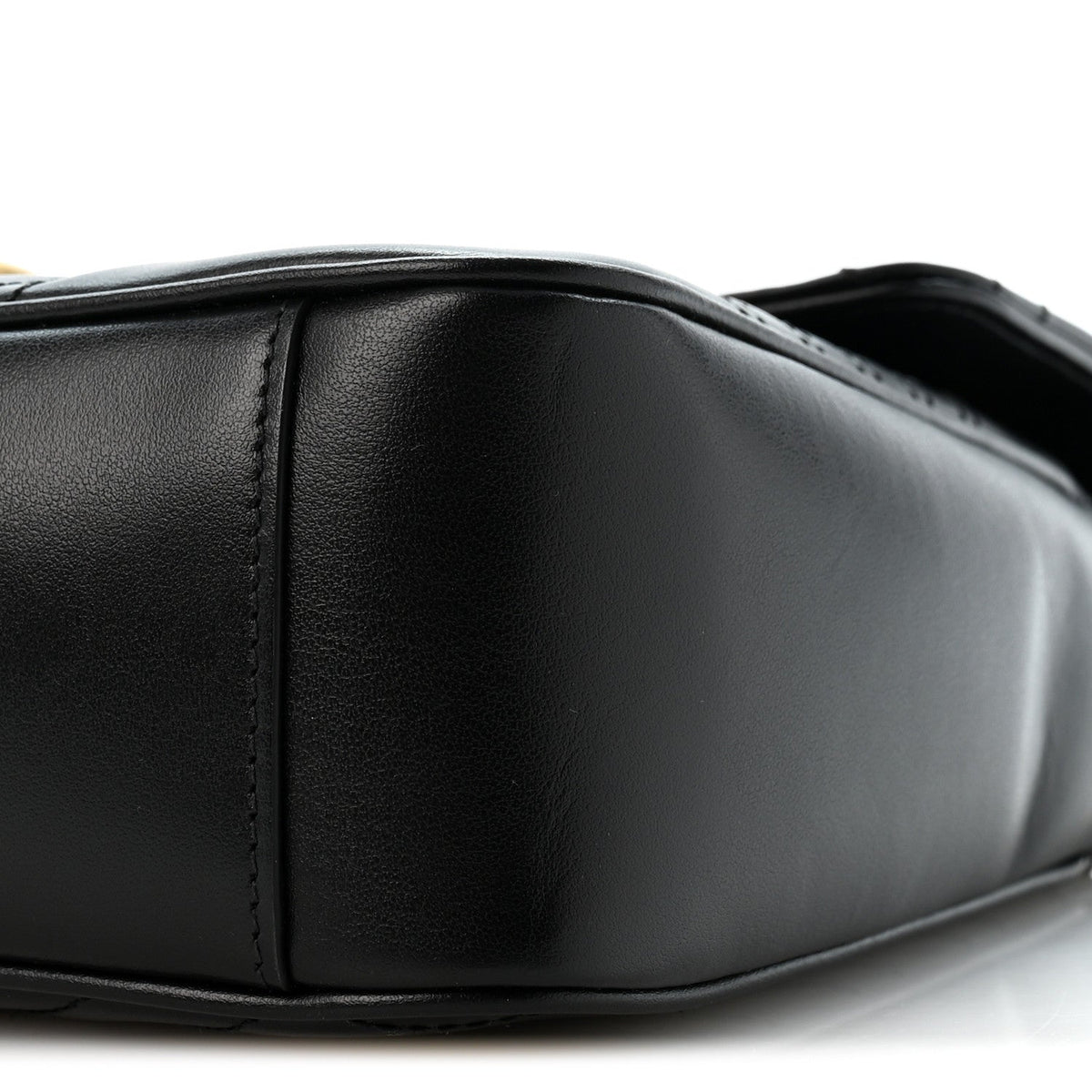 Calfskin Matelasse Medium GG Marmont Shoulder Bag Black