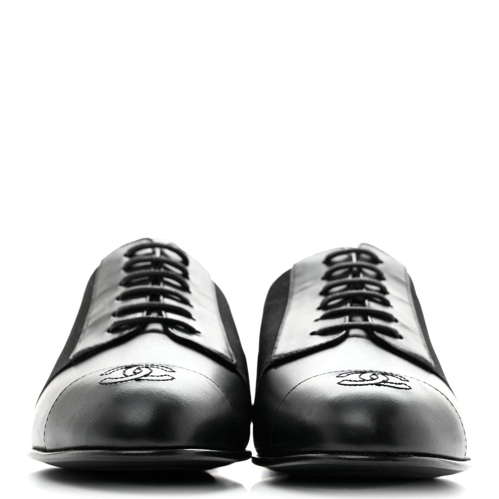 Calfskin Elastic Lace Up Cap Toe CC Loafers 38 Black
