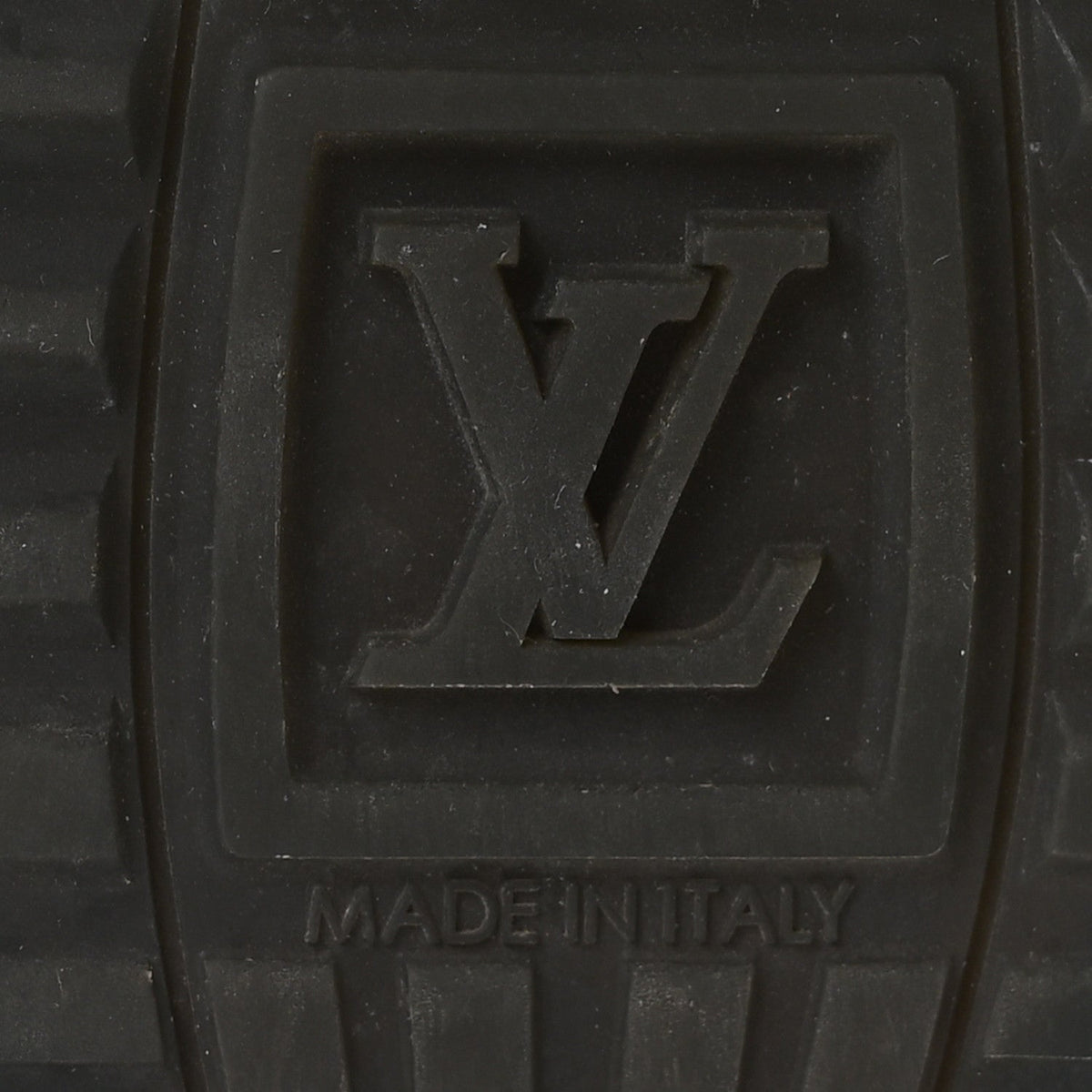 Suede Monogram Run Away Sneakers 36.5 Black