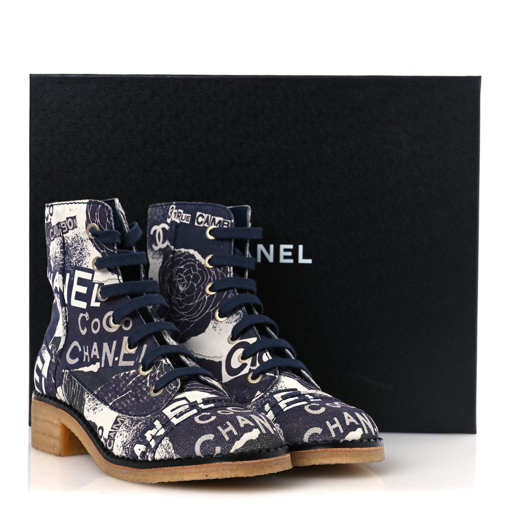 Suede Calfskin Printed CC 31 Rue Cambon Lace Up Combat Boots 39.5 White Navy