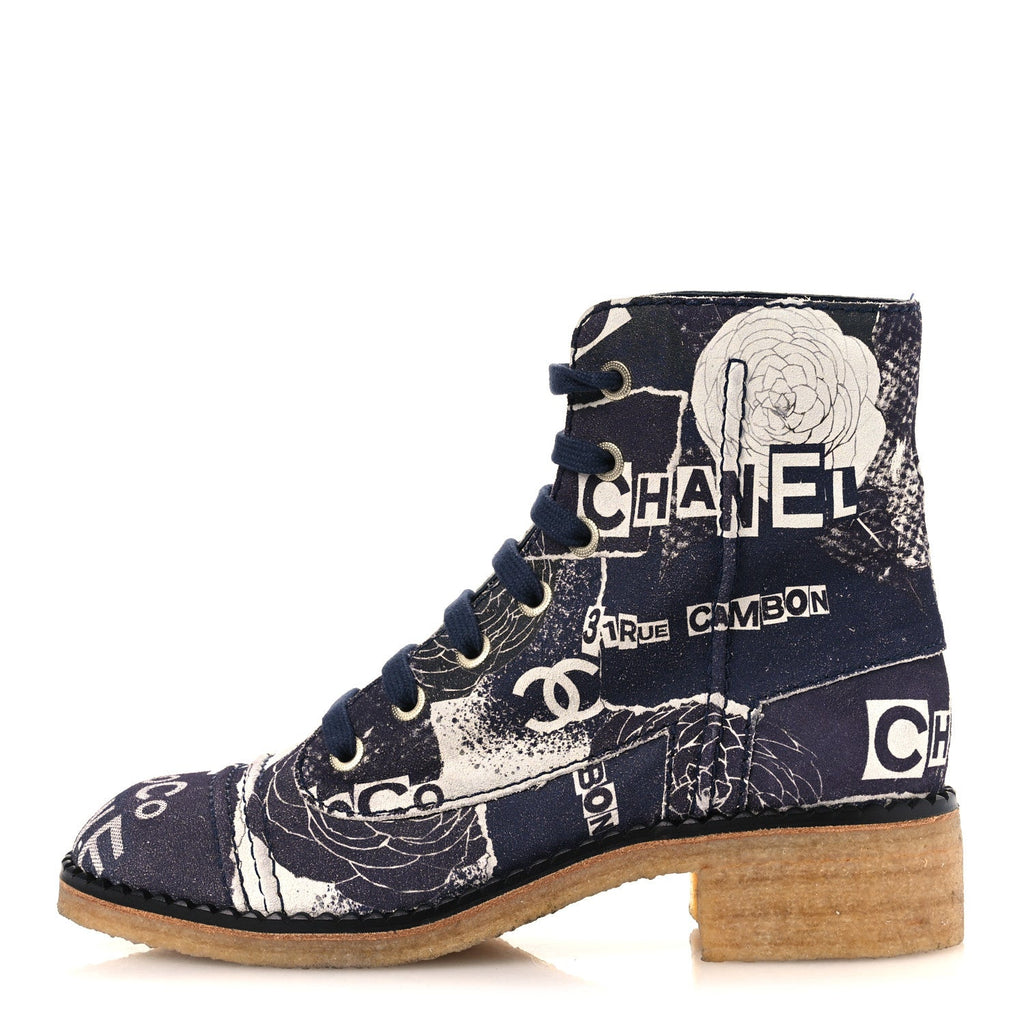 Suede Calfskin Printed CC 31 Rue Cambon Lace Up Combat Boots 39.5 White Navy