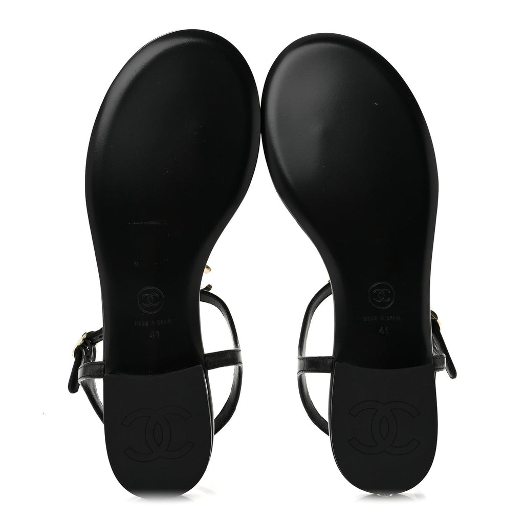 Lambskin Enamel CC Thong Sandals 41 Black