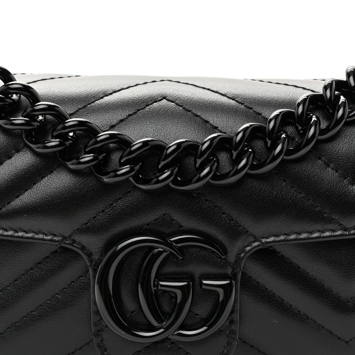 Calfskin Matelasse Monochrome GG Marmont Chain Belt Bag Black