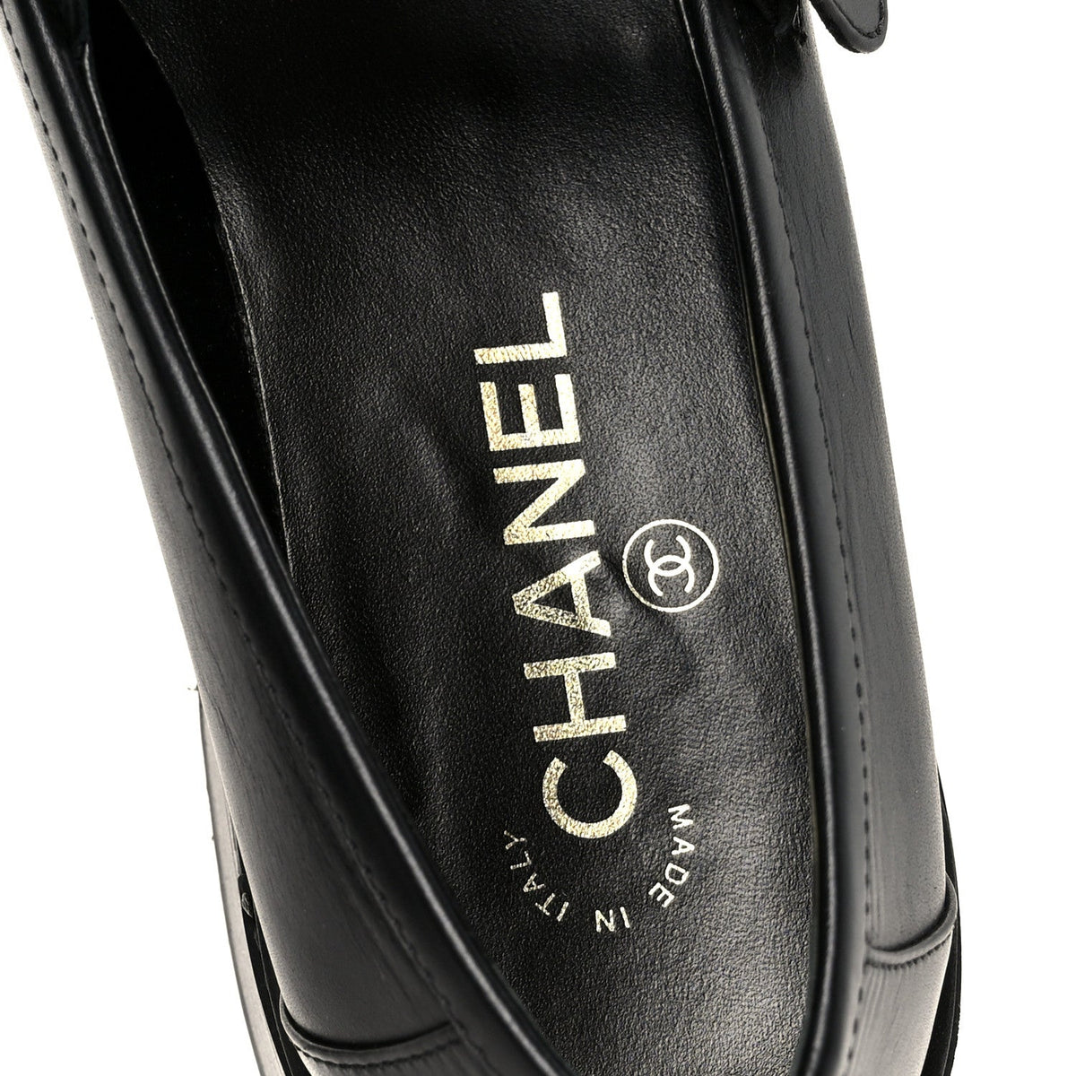 Calfskin CC Turnlock Moccasins 40 Black