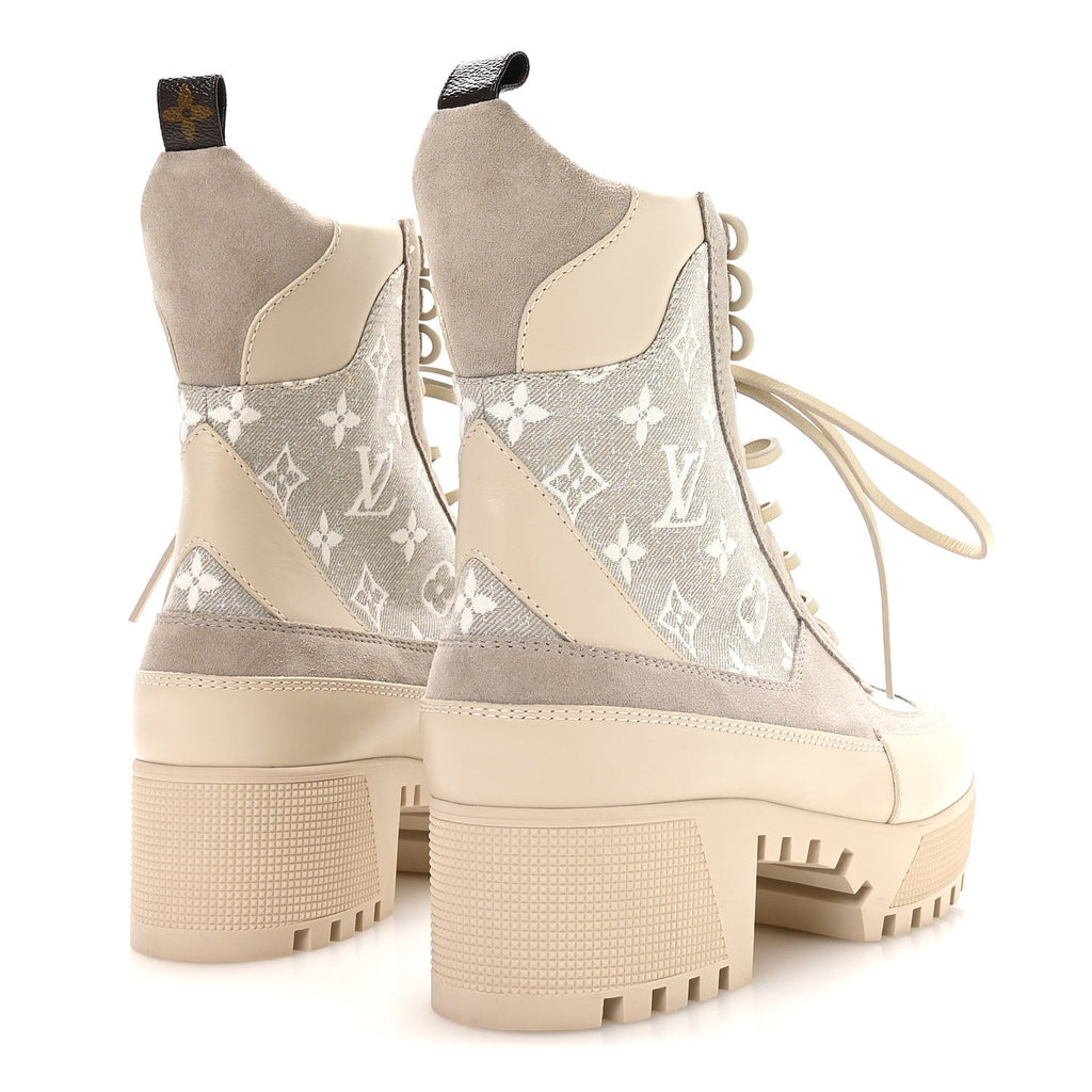 Suede Calfskin Laureate Platform Desert Boots 41 Beige