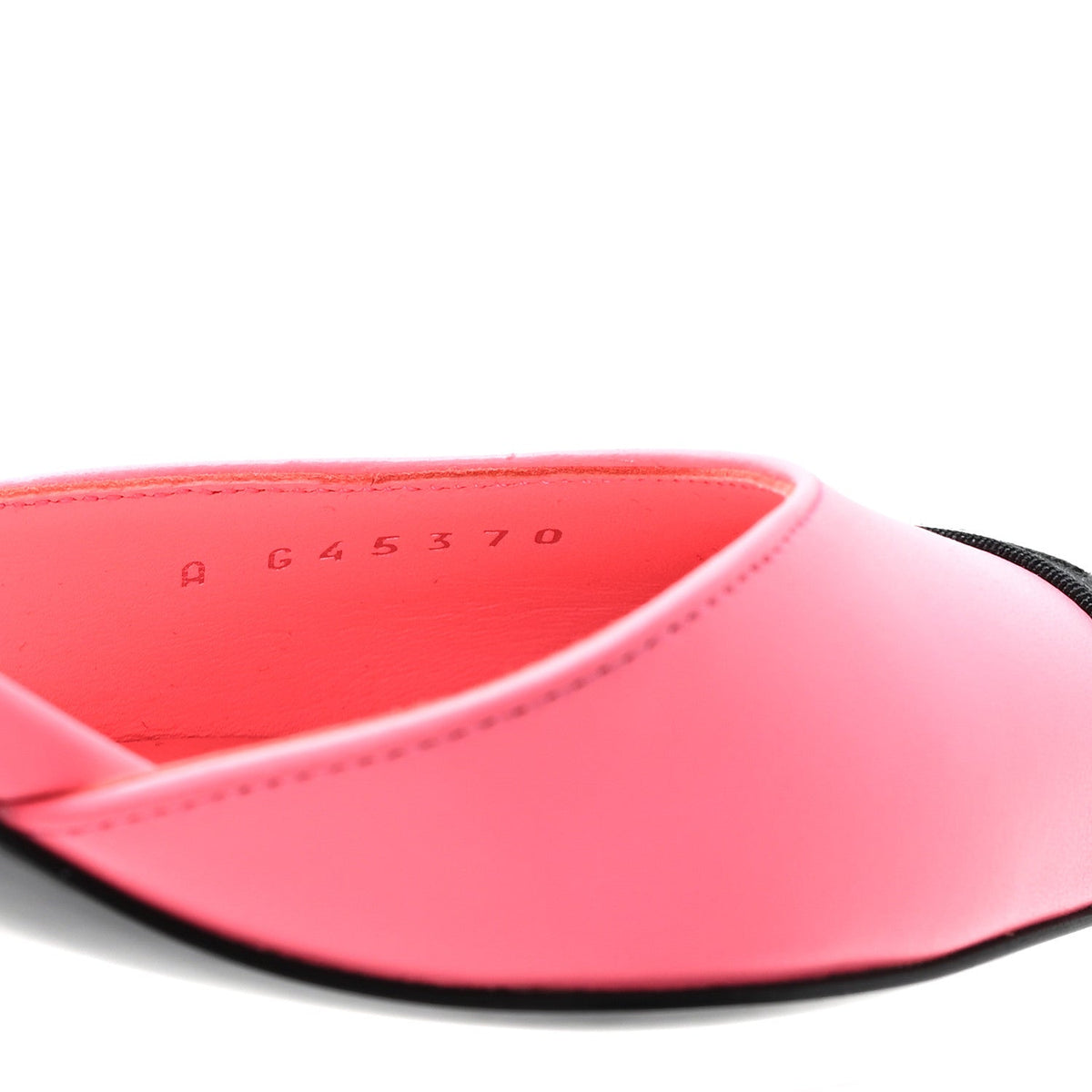 Lambskin Grosgrain Cap Toe CC Slingback Pumps 37 Coral Black