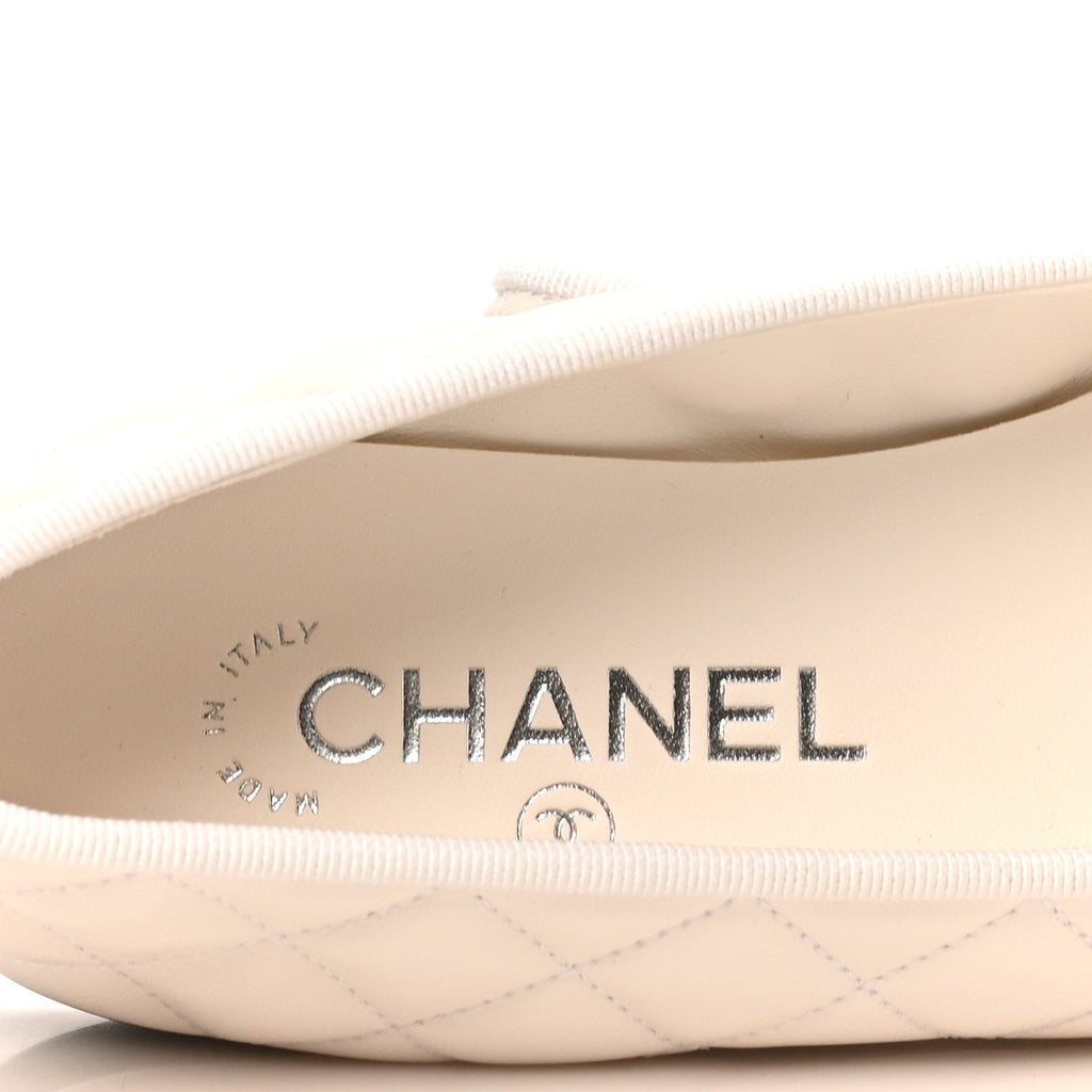 Lambskin Quilted CC Cap Toe Ballerina Flats 37.5 White Black