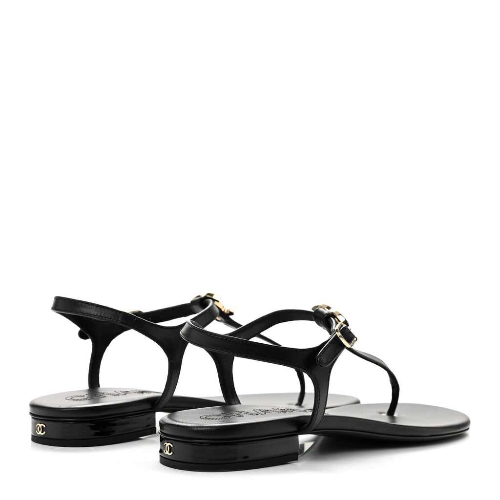 Lambskin Enamel CC Thong Sandals 41 Black