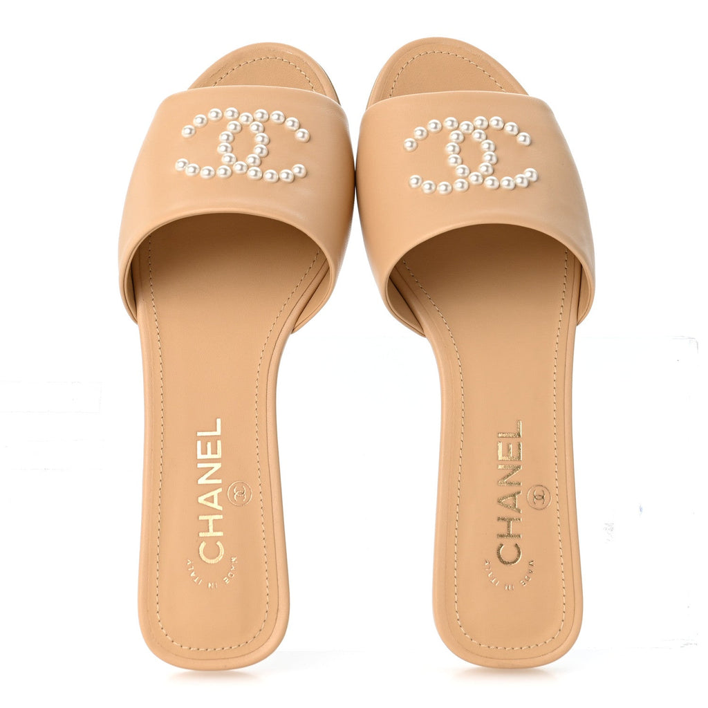 Lambskin Pearl CC Sandals 39 Black