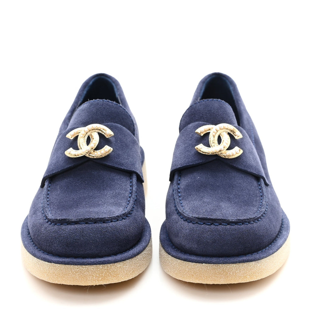 Suede Calfskin Pearl CC Moccasin Loafers 37 Navy