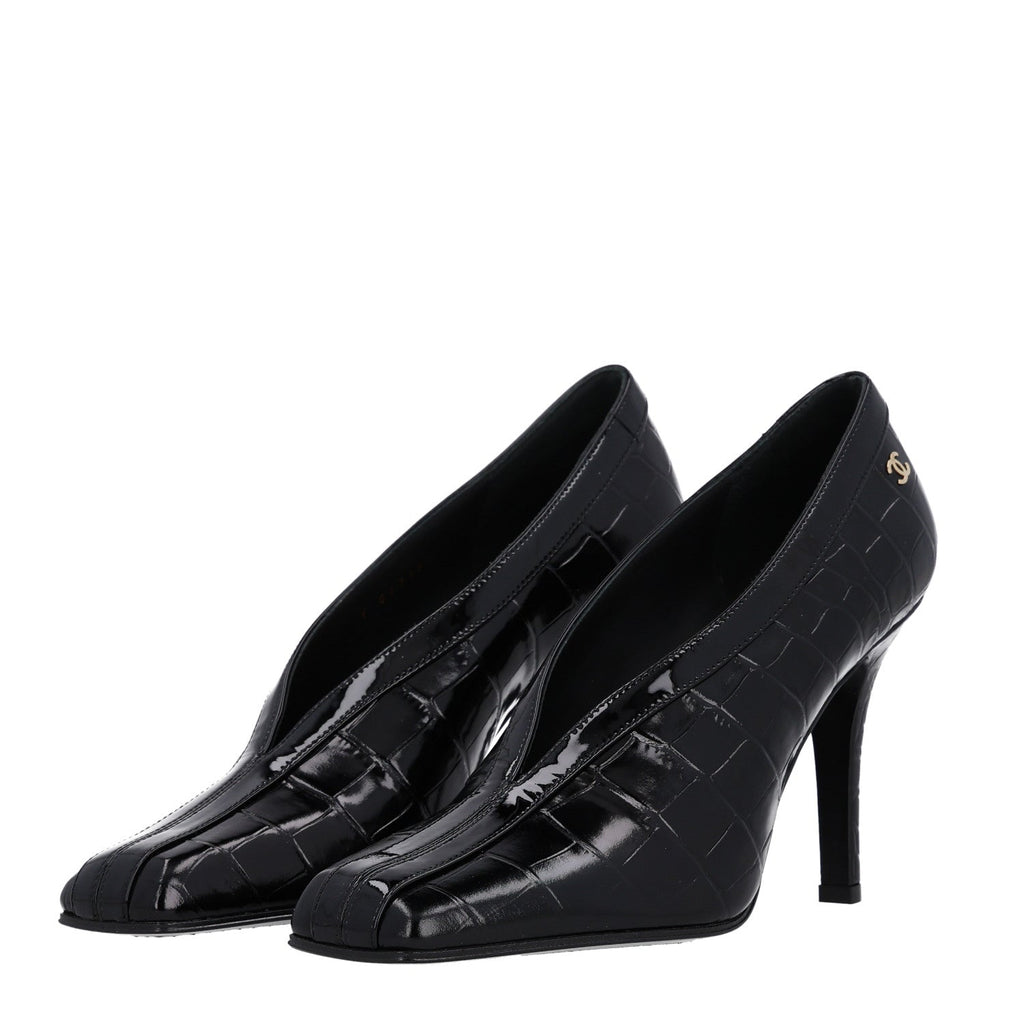 Crocodile Embossed Patent Calfskin Pumps 37.5 Black