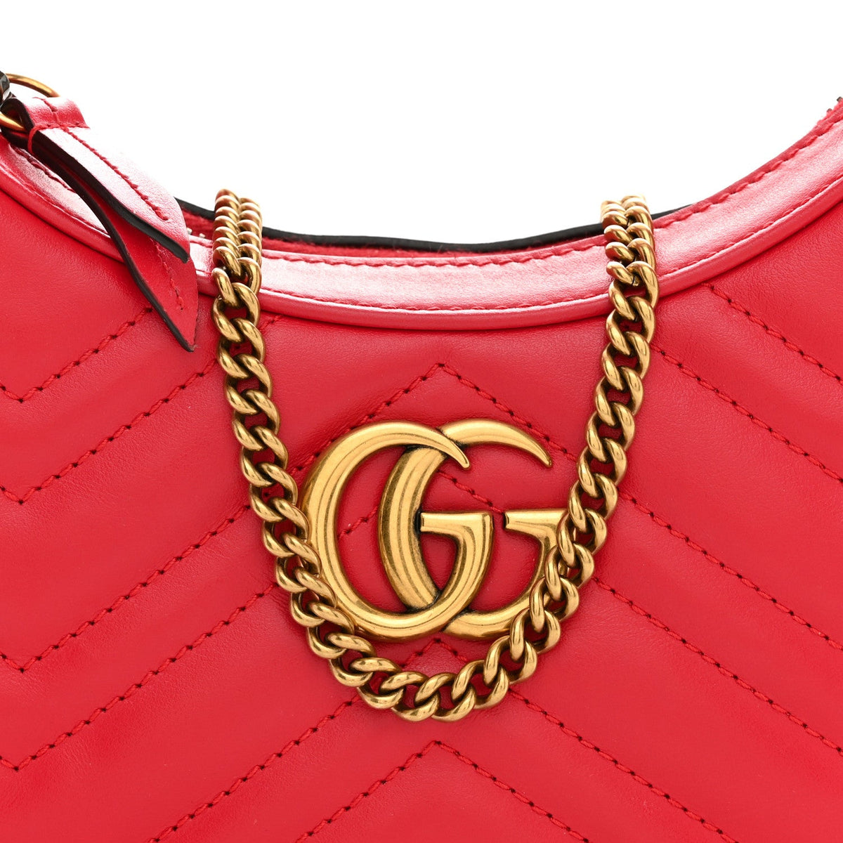 Calfskin Matelasse Chevron Mini GG Marmont Half Moon Hobo Rosso