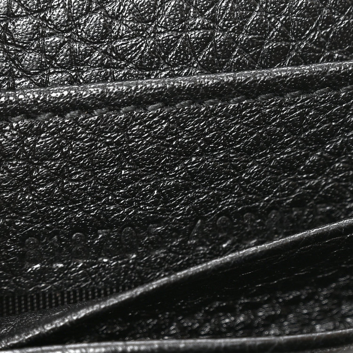 GG Grainy Calfskin Emblem Wallet On Chain Black