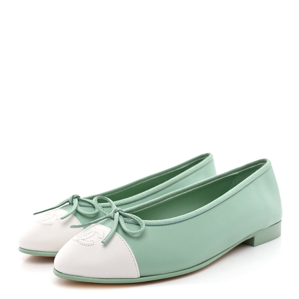 Lambskin CC Cap Toe Ballerina Flats  36.5 Light Green White