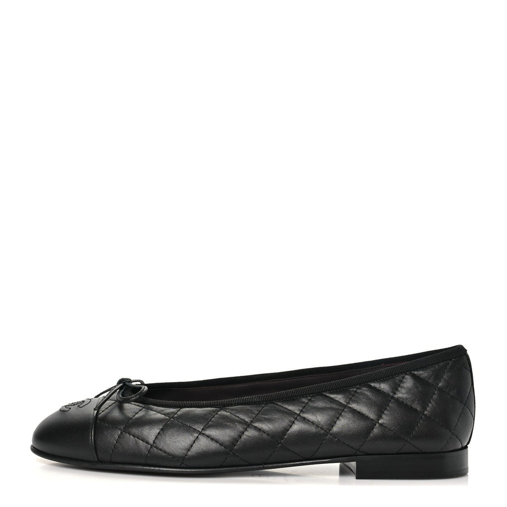 Calfskin Quilted CC Cap Toe Ballerina Flats 40 Black