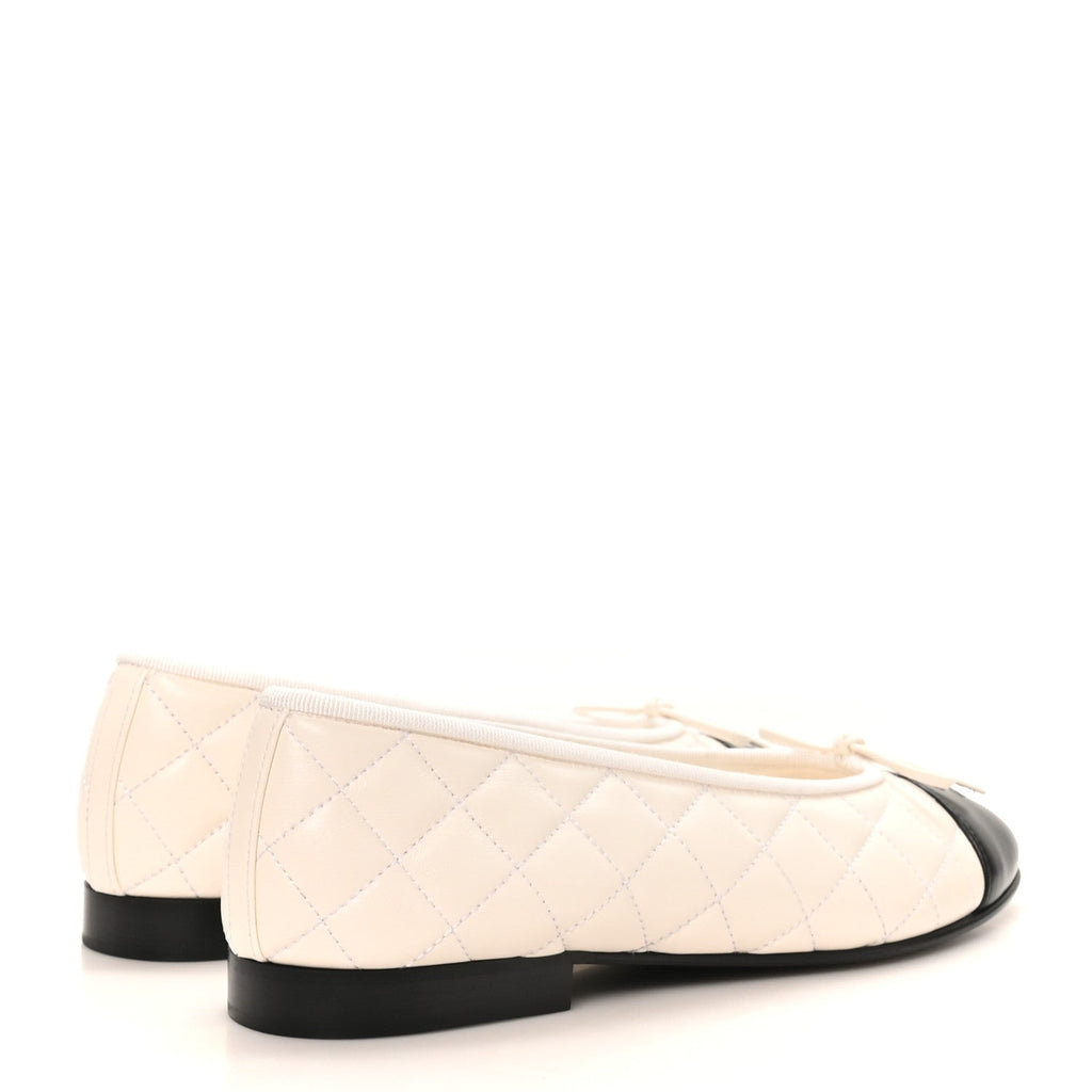 Lambskin Quilted CC Cap Toe Ballerina Flats 37.5 White Black