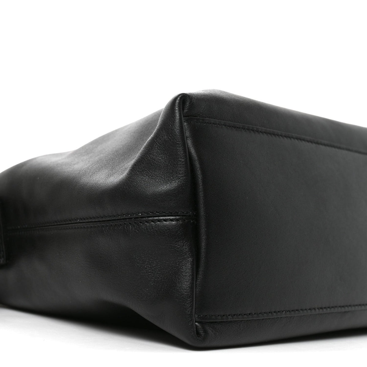 Calfskin Medium Beatrix Tote Black