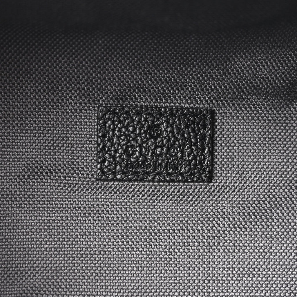 Grained Calfskin GG Supreme Logo Belt Bag 100 40 Black