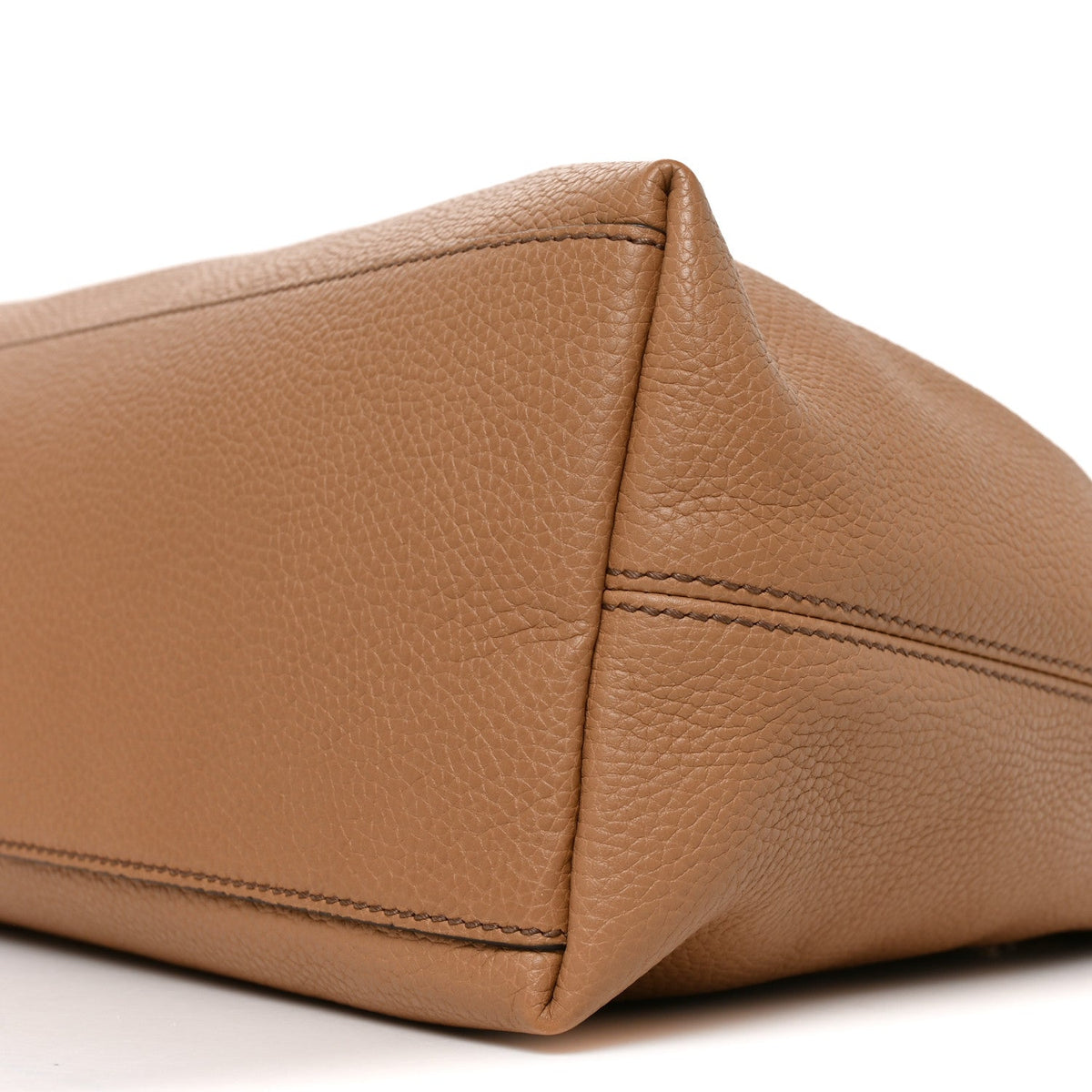 Pebbled Calfskin Medium Soho Chain Shoulder Bag Camelia